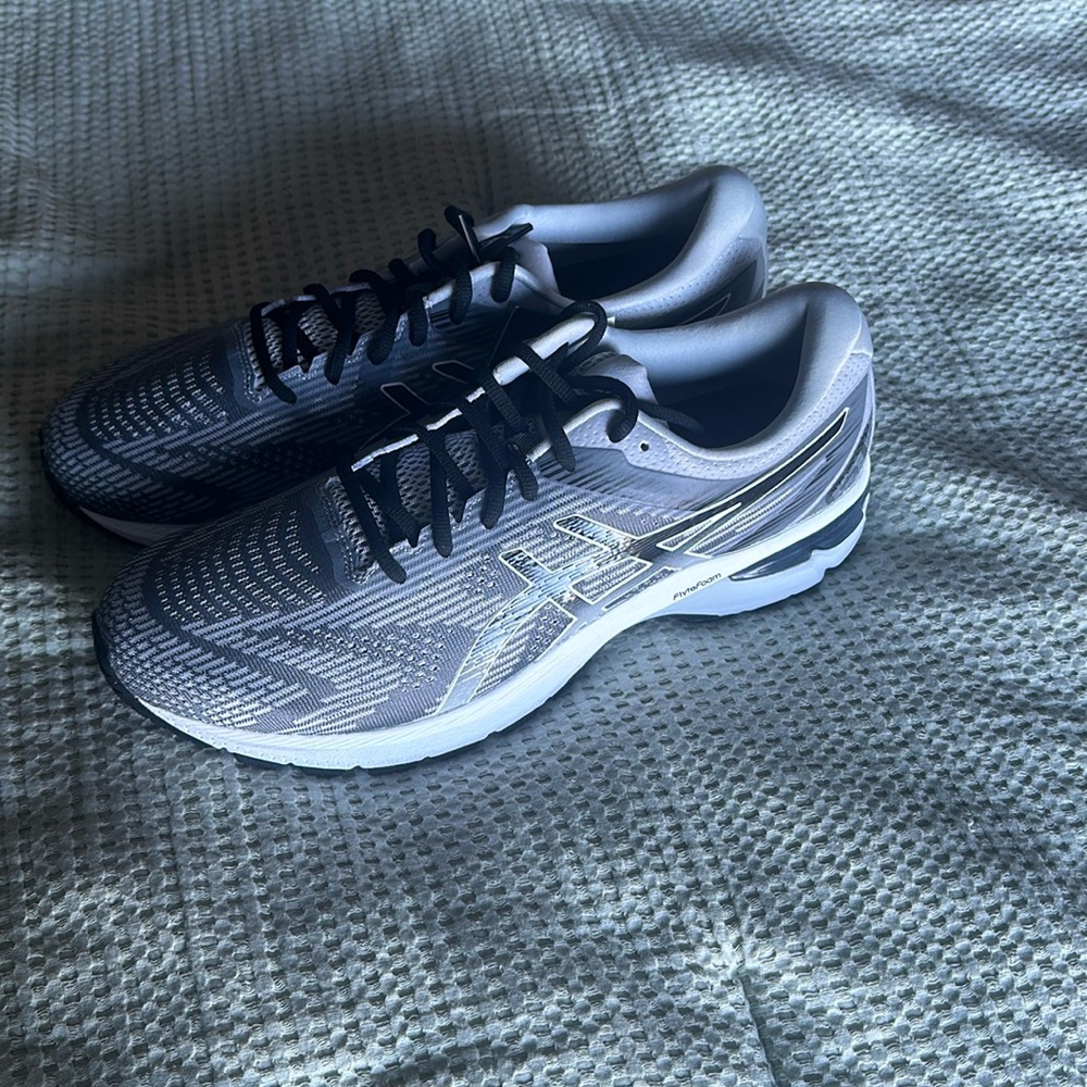 ASICS GT-2000 8
